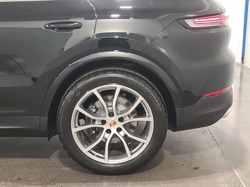 New 2026 Porsche Cayenne image 35