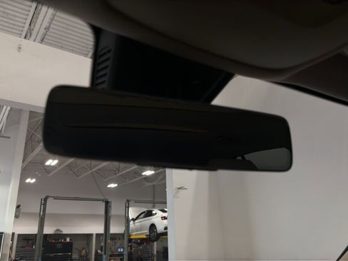 Used 2023 Mercedes-Benz GLB 250 image 22