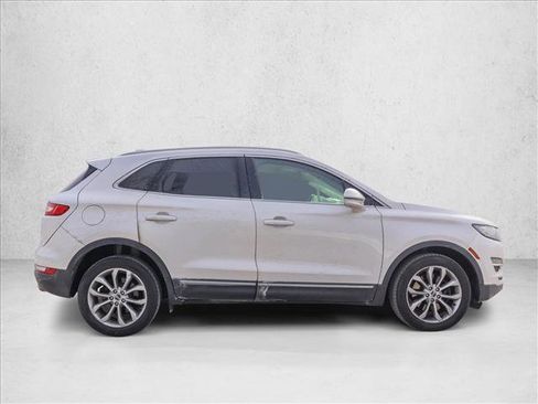 Used 2019 Lincoln MKC Select image 4