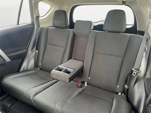 Used 2016 Toyota RAV4 LE image 23