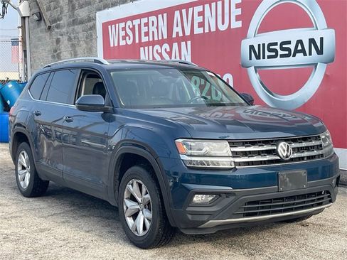 Used 2019 Volkswagen Atlas SE image 2