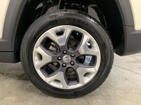 Used 2021 Jeep Compass Limited AWD/4WD image 5