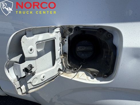 Used 2020 Toyota Tacoma SR image 15