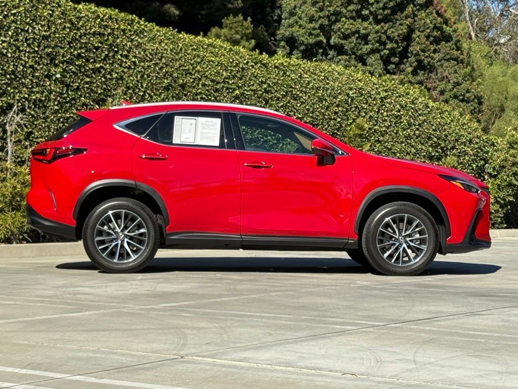 Certified 2025 Lexus NX 250 FWD image 10