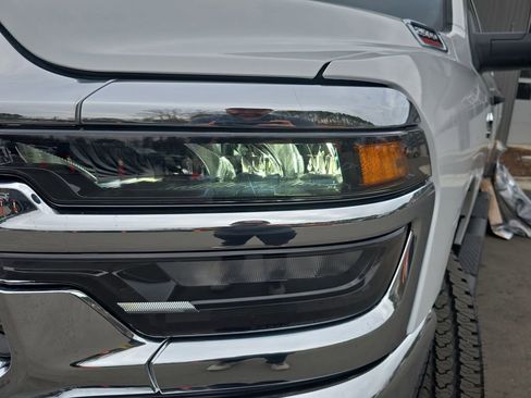 New 2025 RAM 2500 Tradesman w/ Chrome Appearance Group AWD/4WD image 30