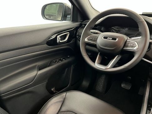 New 2026 Jeep Compass Latitude AWD/4WD image 11