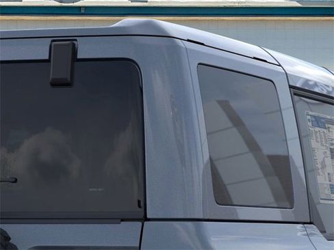 New 2025 Ford Bronco Badlands image 25