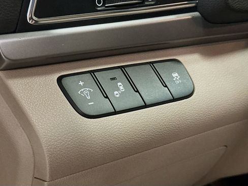 Used 2018 Hyundai Elantra Value Edition image 12