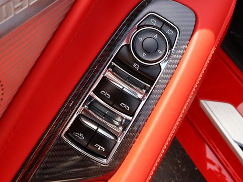 Used 2023 Chevrolet Corvette Stingray Premium Conv w/ Z51 Performance Package RWD image 10