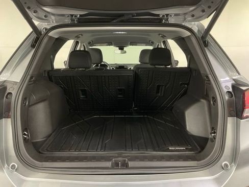 Used 2024 Chevrolet Equinox LT image 40