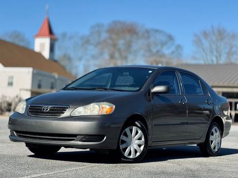 Used 2005 Toyota Corolla CE image 1