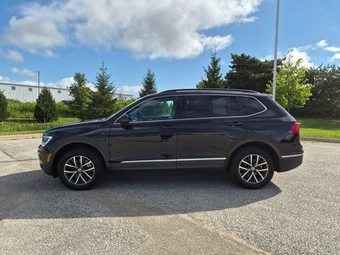 Used 2020 Volkswagen Tiguan SE FWD image 9