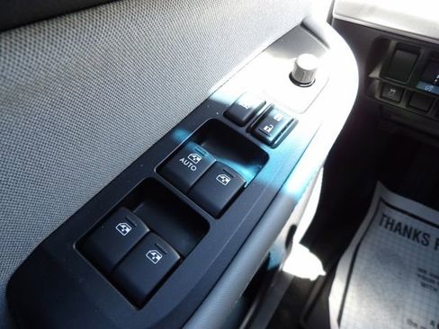Used 2019 Subaru Outback 2.5i AWD/4WD image 20