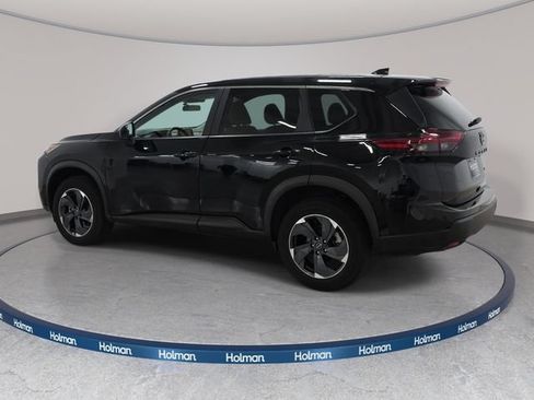 Used 2025 Nissan Rogue SV AWD/4WD image 8