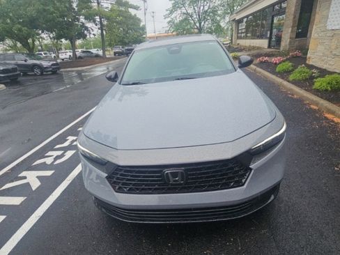 Used 2023 Honda Accord Sport image 10
