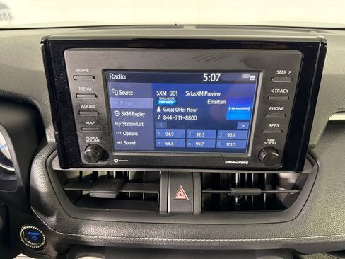 Used 2022 Toyota RAV4 XLE w/ Convenience Package AWD/4WD image 30