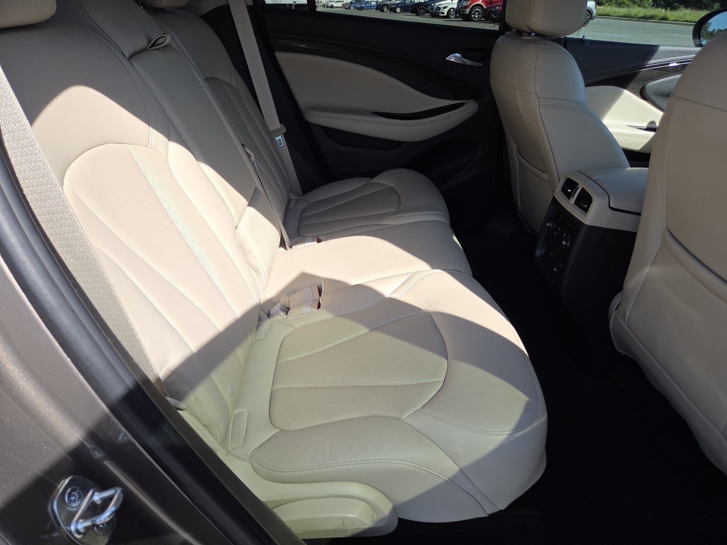 Used 2019 Buick Envision Essence FWD image 23