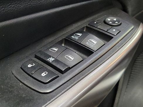 Used 2019 Jeep Cherokee Limited AWD/4WD image 27