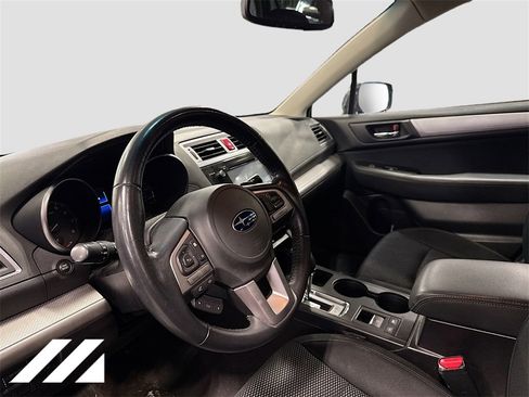 Used 2015 Subaru Outback 2.5i Premium image 8