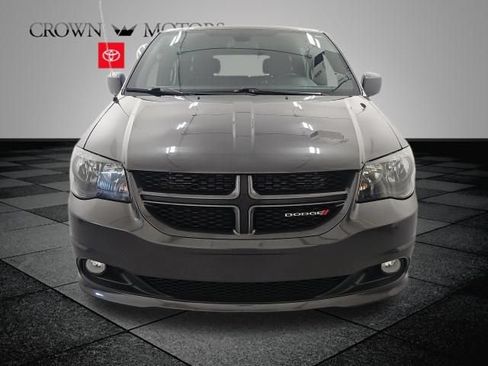 Used 2020 Dodge Grand Caravan GT FWD image 2