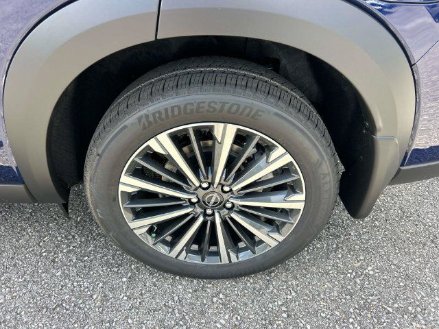 New 2026 Nissan Pathfinder Platinum AWD/4WD image 11