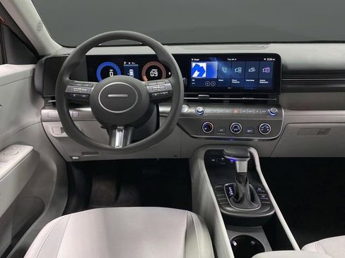 New 2026 Hyundai Kona SE image 5