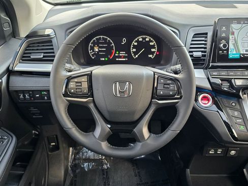 Used 2025 Honda Odyssey Touring image 27