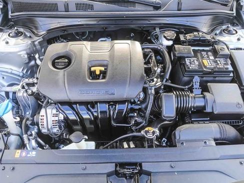 Certified 2023 Kia Forte LXS w/ LXS Technology Package image 28