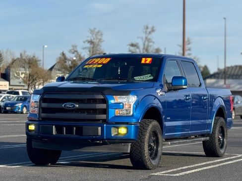 Used 2017 Ford F150 Lariat w/ Equipment Group 501A Mid image 4