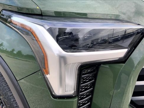 Used 2023 Toyota Tundra SR5 AWD/4WD image 27