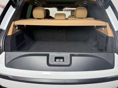 Used 2023 Land Rover Range Rover SE image 29