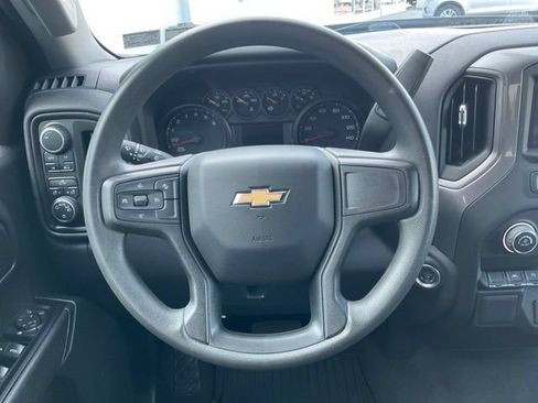 Used 2023 Chevrolet Silverado 1500 Custom AWD/4WD image 3
