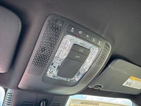 Certified 2025 Mercedes-Benz GLB 250 image 20