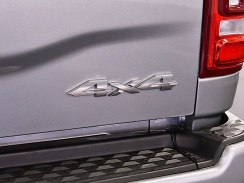 Used 2024 RAM 2500 Laramie AWD/4WD image 13