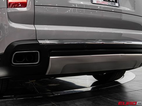 Used 2023 Rolls-Royce Cullinan image 21