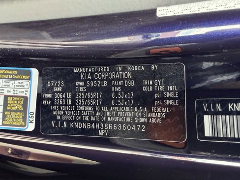 Used 2024 Kia Carnival LX image 46