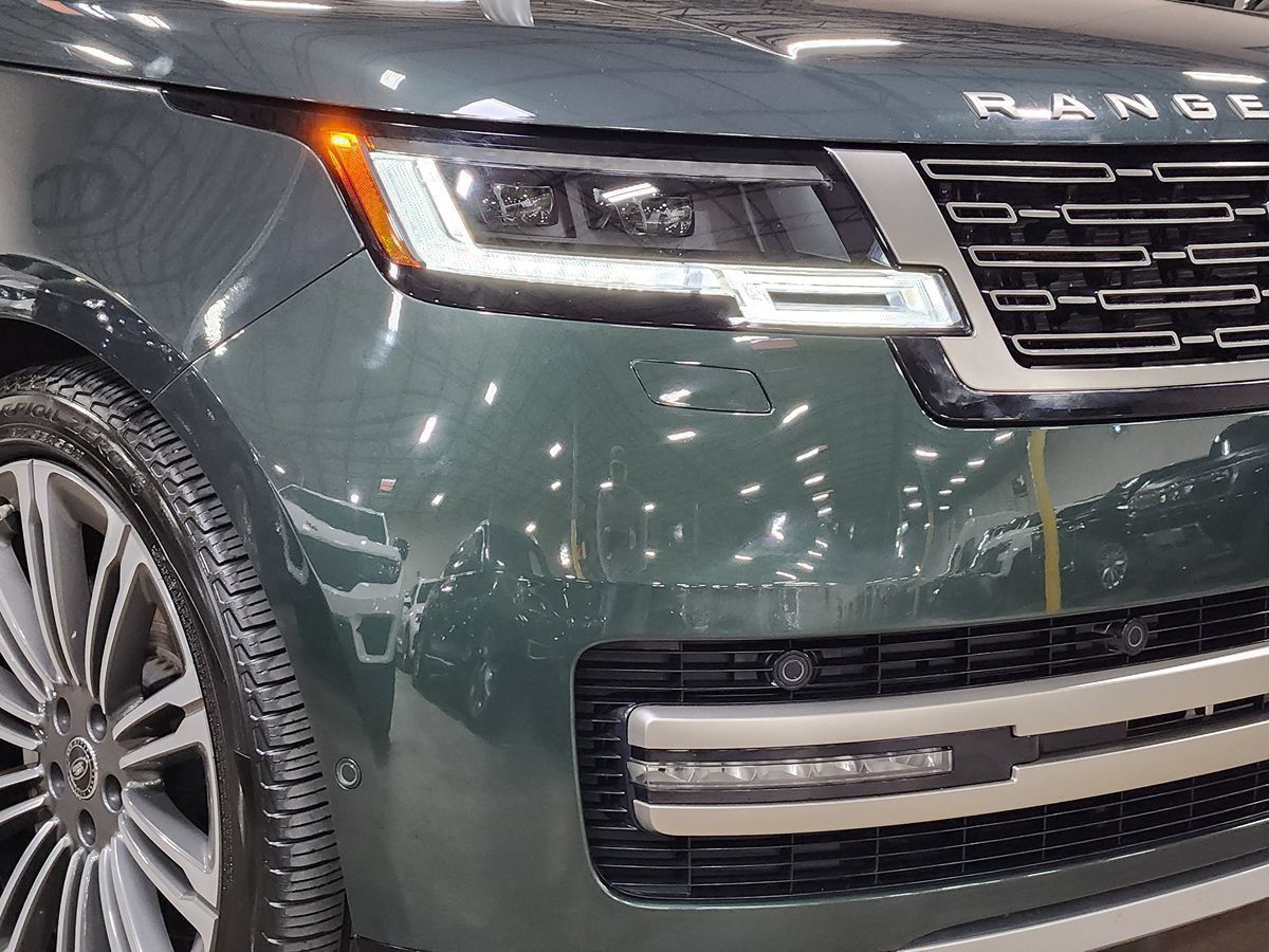 Used 2023 Land Rover Range Rover SE AWD/4WD image 13