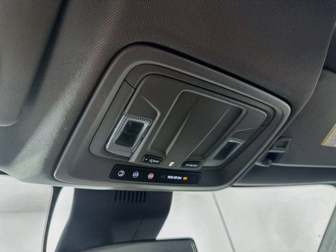 Used 2023 Chevrolet Silverado 1500 Custom RWD image 32