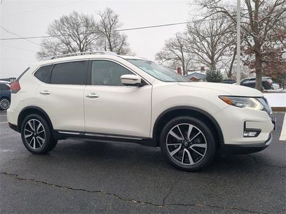 Used 2018 Nissan Rogue SL w/ Premium Package