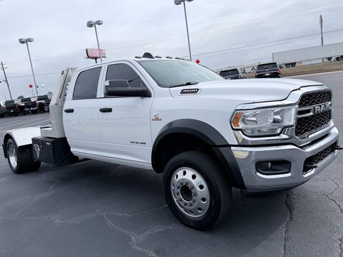 Used 2022 RAM 4500 Tradesman w/ Chrome Appearance Group image 2