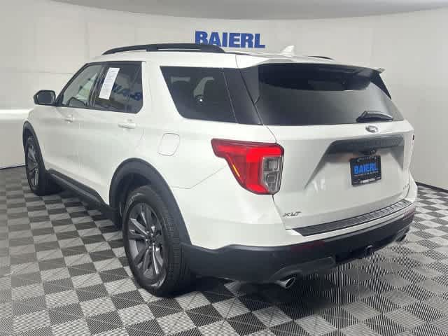Used 2022 Ford Explorer XLT w/ Equipment Group 202A AWD/4WD image 3