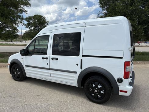 Used 2010 Ford Transit Connect XLT FWD image 8