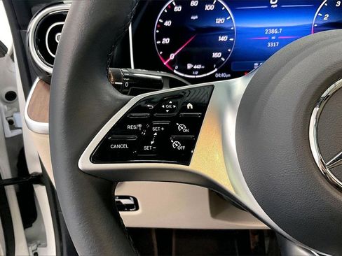 Used 2025 Mercedes-Benz C 300 Sedan image 23