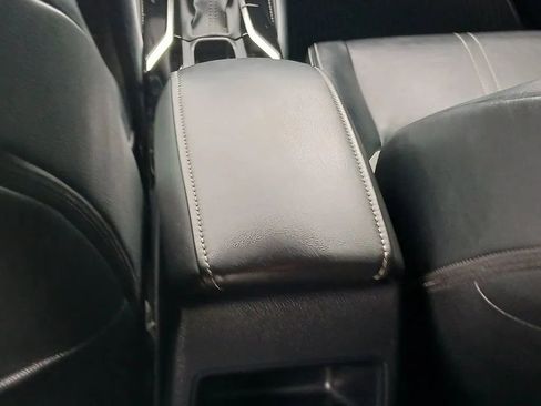 Used 2020 Toyota Corolla XSE FWD image 19
