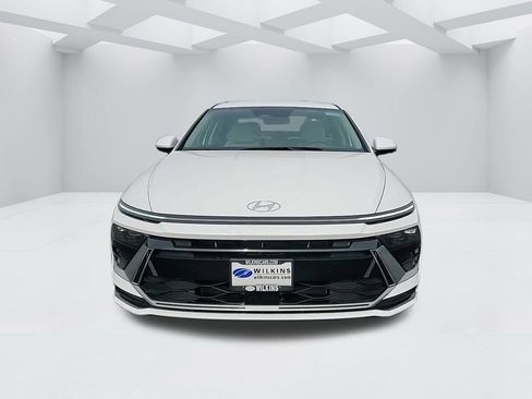 New 2025 Hyundai Sonata SEL image 2