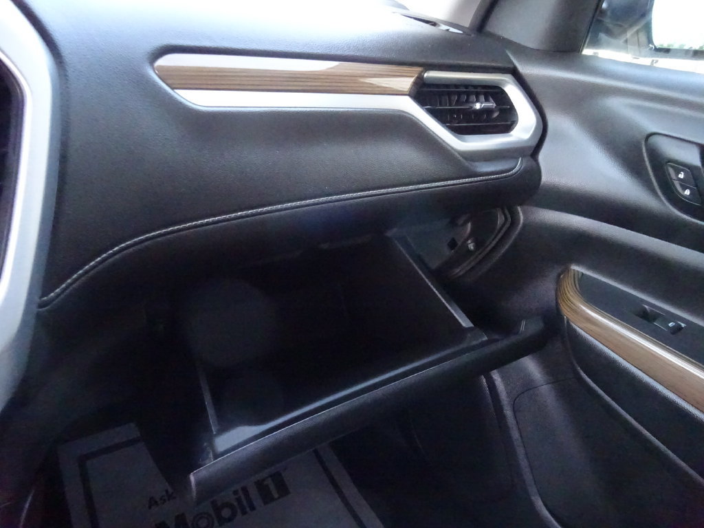 Certified 2021 GMC Acadia SLE w/ Driver Convenience Package FWD image 28
