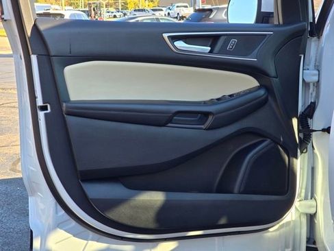 Used 2022 Ford Edge SEL image 21