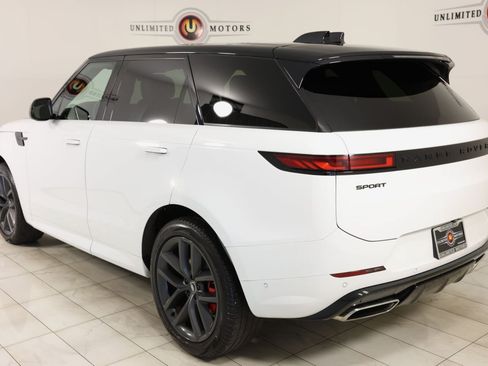 Used 2024 Land Rover Range Rover Sport Dynamic SE AWD/4WD image 4
