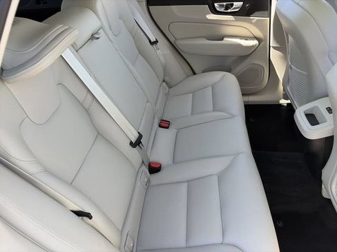 Certified 2024 Volvo XC60 B5 Plus w/ Protection Package Premier AWD/4WD image 13