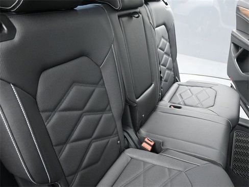 New 2026 Volkswagen Atlas SE image 29